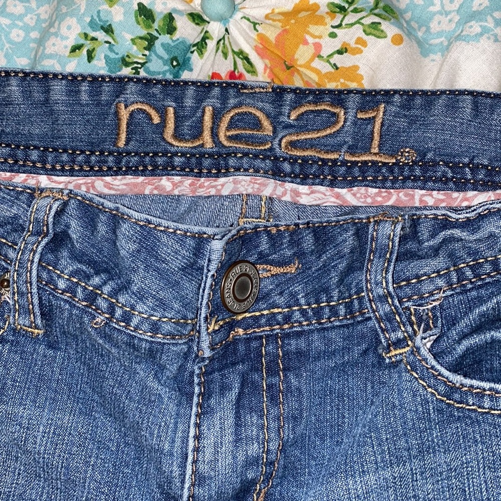 Rue 21 flared jeans - Picture 3 of 5